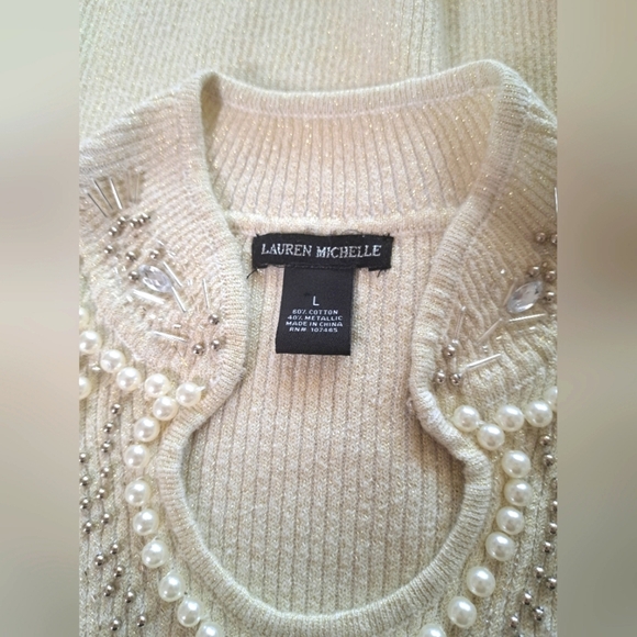 Lauren Michelle Cream Sweater with Embellished Neckline Size Large - Picture 3 of 9